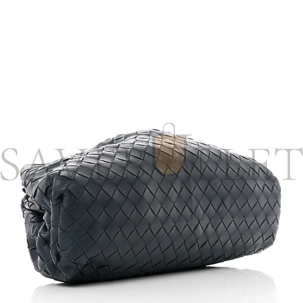 BOTTEGA VENETA NAPPA MAXI INTRECCIATO THE POUCH OVERSIZED CLUTCH DEEP BLUE 1313552 (37*22*8)